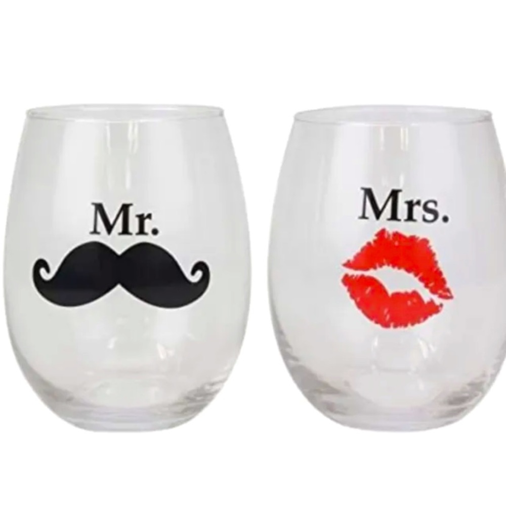 NWT Things Remembered Bride Groom MR.  MRS. Stemless Wine Glasses Lips Mustache